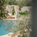 Nereides Luxury Villa *