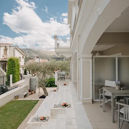 Nereides Luxury Kato Almiri