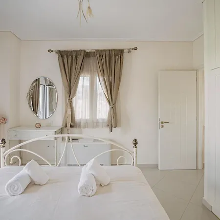 Nereides Luxury * Kato Almiri