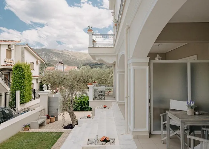 Nereides Luxury Kato Almiri